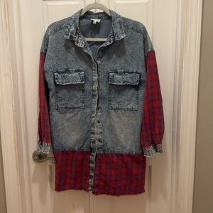 Hayden Los Angeles denim plaid button down. Size M